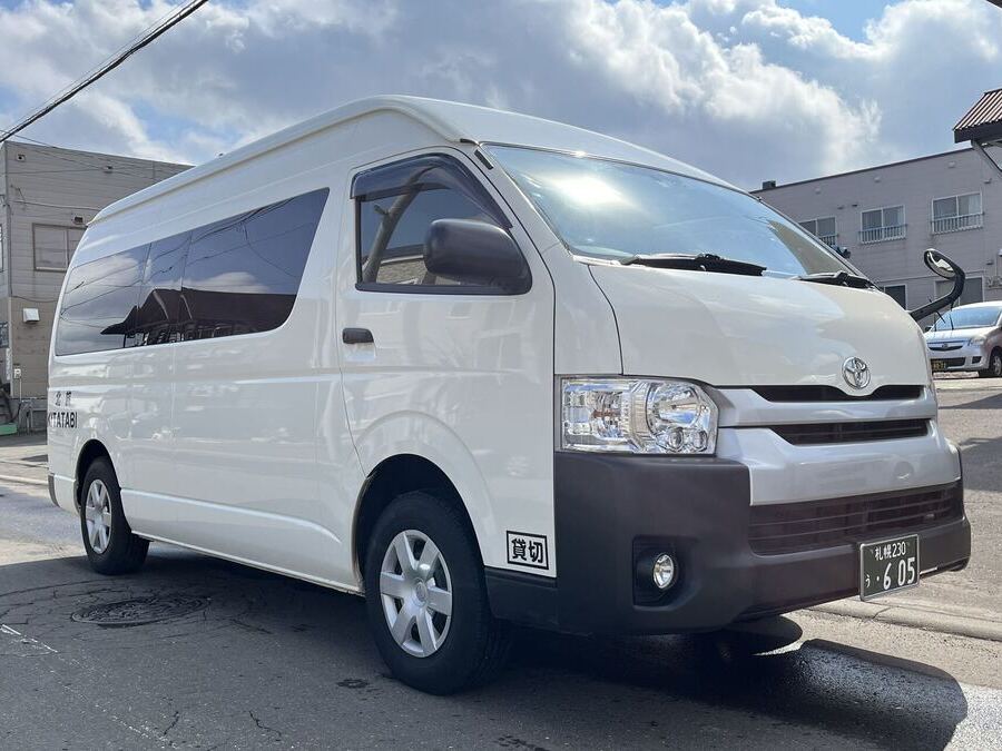 Picture of Toyota Hiace van